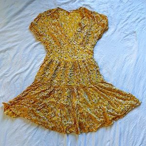 Flowy Yellow Floral V-Neck Dress
